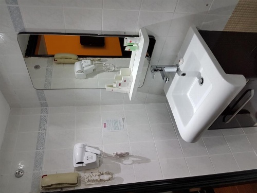 Al Jawhara Metro Hotel image 6